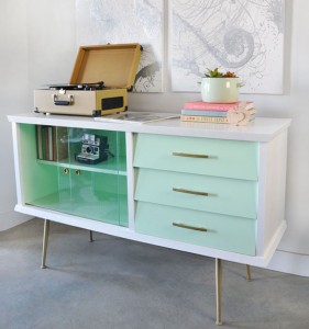 Mid-century sideboard white and mint makeover