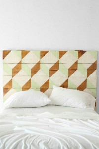 Geometrical pattern bed-head