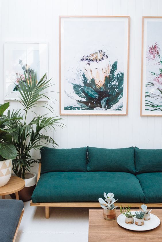 Emerald green sitting room