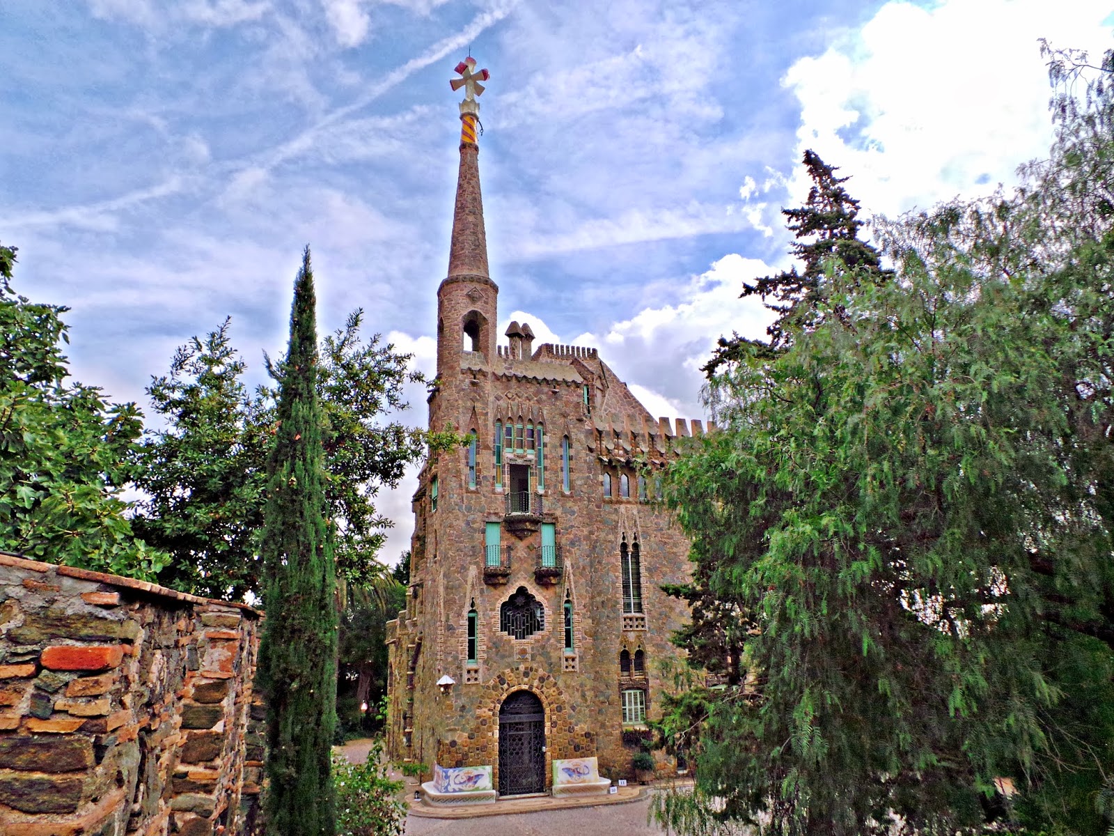 Torre Bellesguard by Gaudí