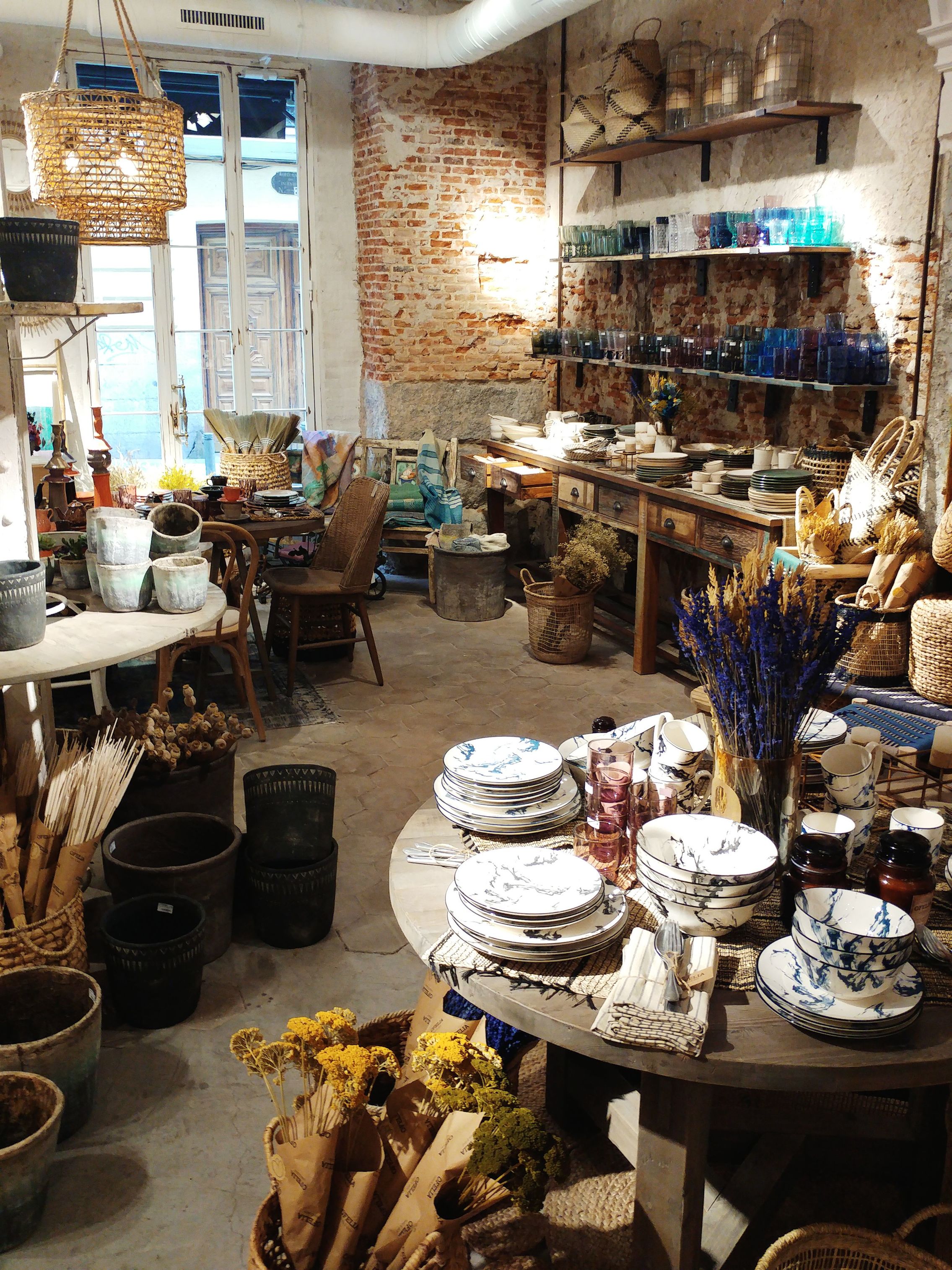 Ofelia vintage home decor shop in Madrid Chueca