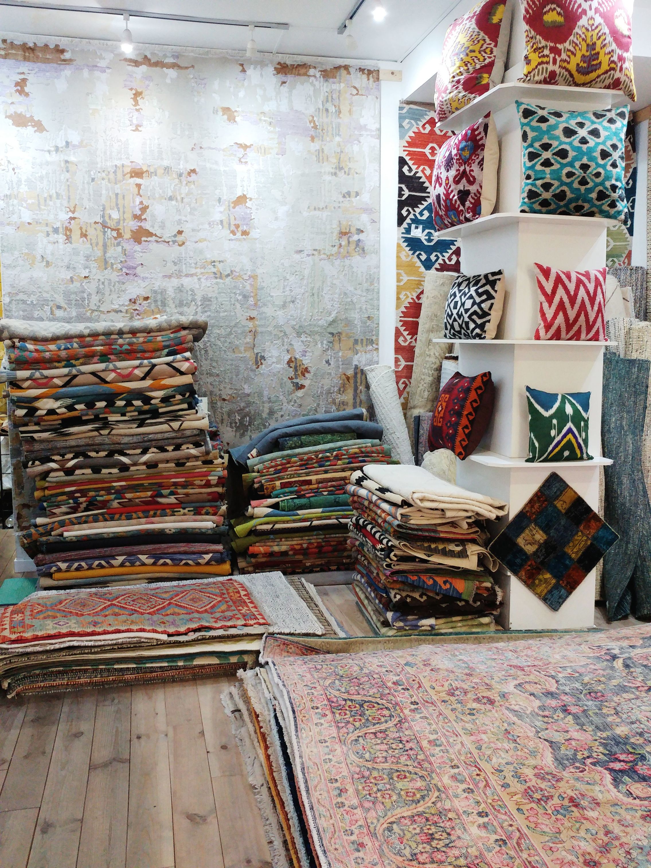Tailak rug store in Madrid, Chueca
