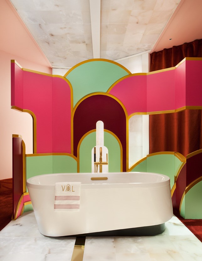 Vibrant art-deco bathroom designed by Viteri/Lapeña studio at Casa Decor 2019