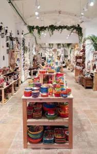 Traditional and contemporary ceramics in Artesanat Barcelona.